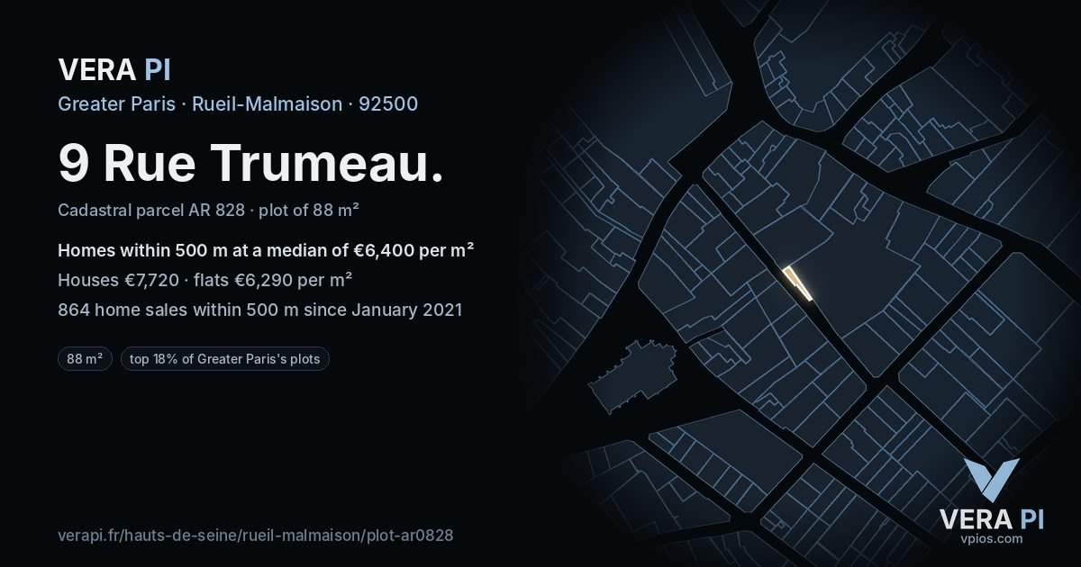 9 Rue Trumeau, Rueil-Malmaison at night – the plot lit, the parcels around coloured by the prices near them