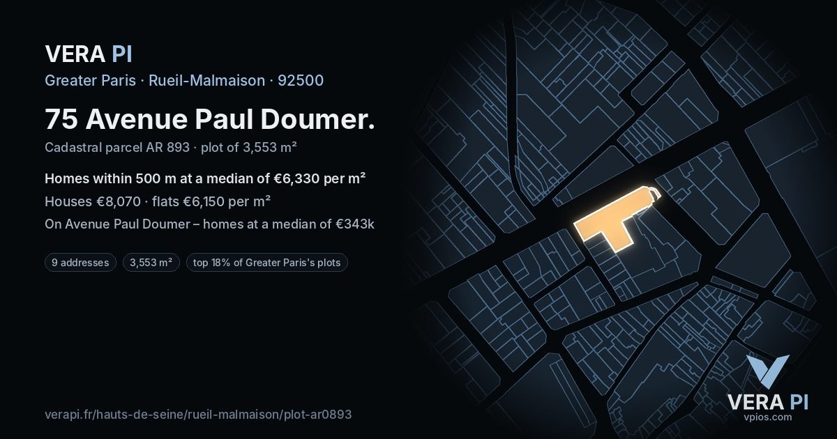 75 Avenue Paul Doumer, Rueil-Malmaison at night – the plot lit, the parcels around coloured by the prices near them