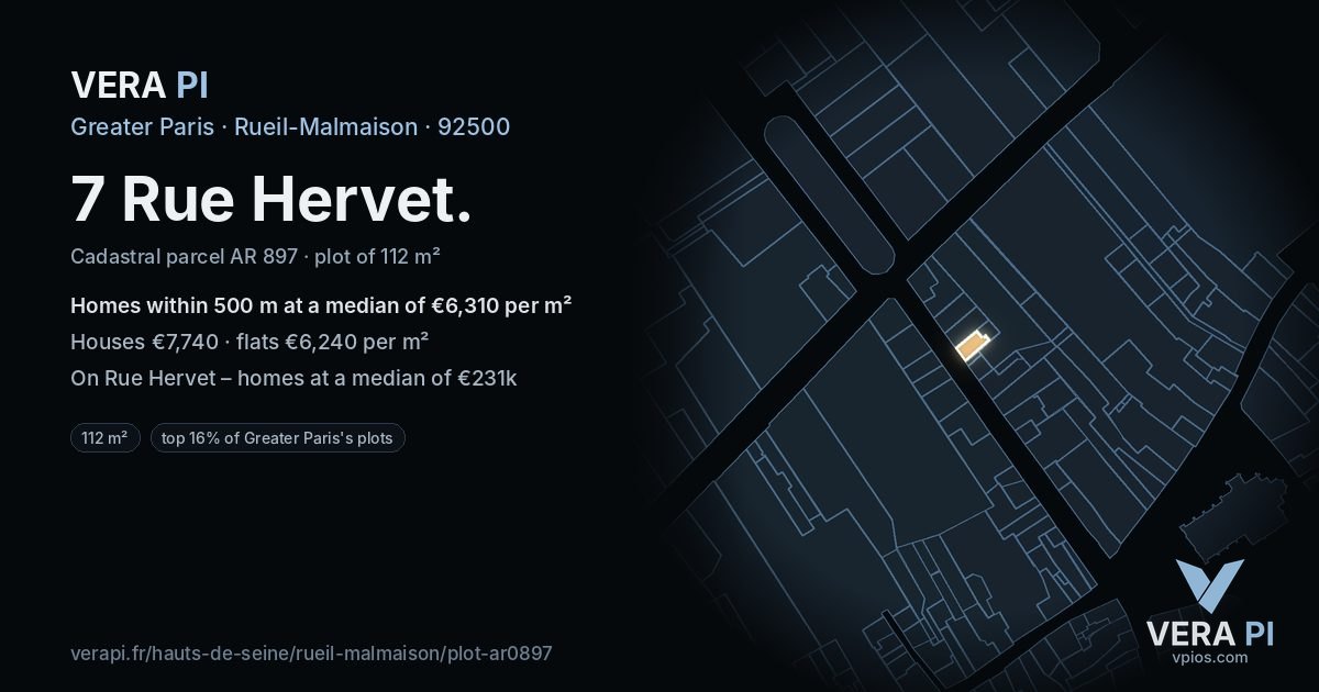 7 Rue Hervet, Rueil-Malmaison at night – the plot lit, the parcels around coloured by the prices near them