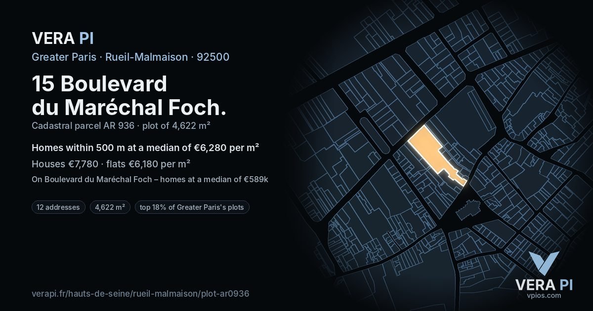 15 Boulevard du Maréchal Foch, Rueil-Malmaison at night – the plot lit, the parcels around coloured by the prices near them