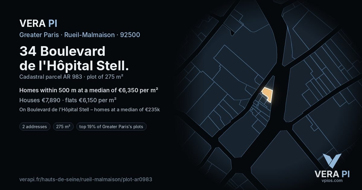 34 Boulevard de l'Hôpital Stell, Rueil-Malmaison at night – the plot lit, the parcels around coloured by the prices near them