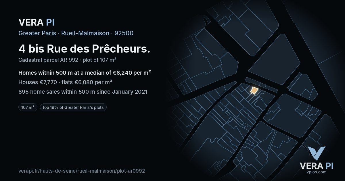 4 bis Rue des Prêcheurs, Rueil-Malmaison at night – the plot lit, the parcels around coloured by the prices near them