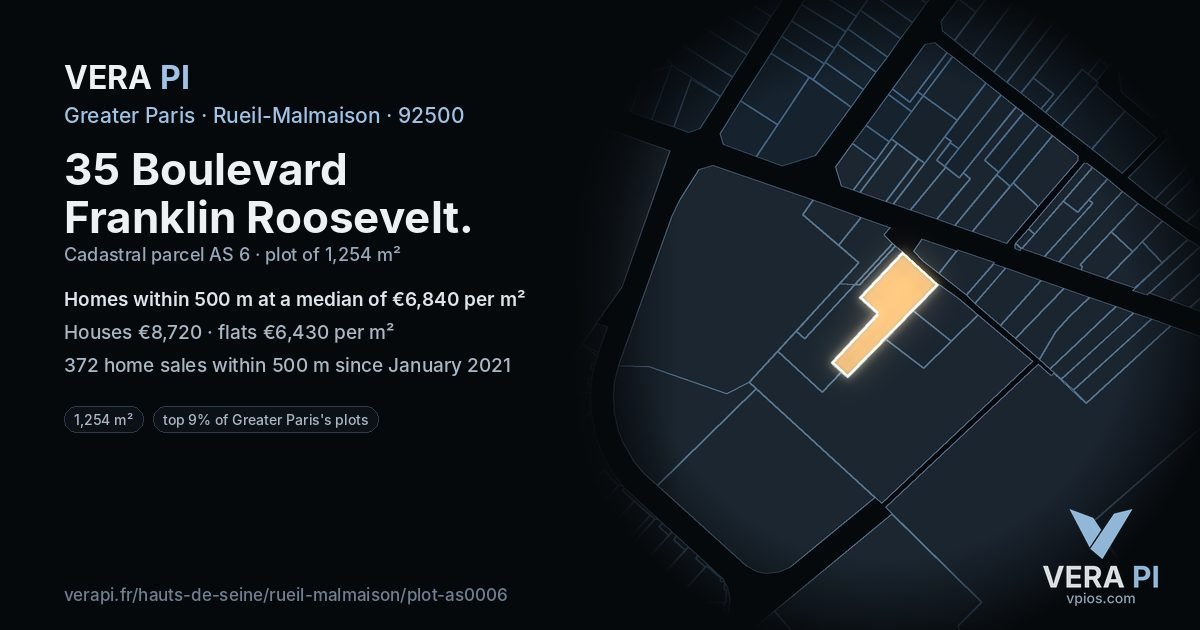 35 Boulevard Franklin Roosevelt, Rueil-Malmaison at night – the plot lit, the parcels around coloured by the prices near them