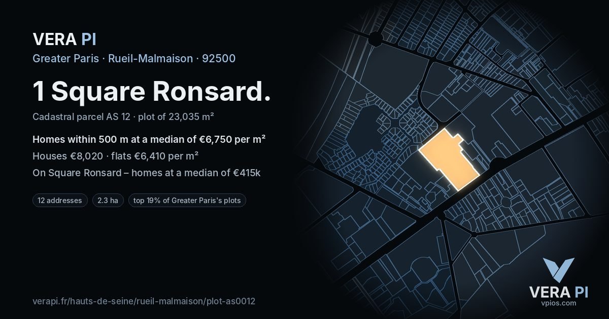 1 Square Ronsard, Rueil-Malmaison at night – the plot lit, the parcels around coloured by the prices near them