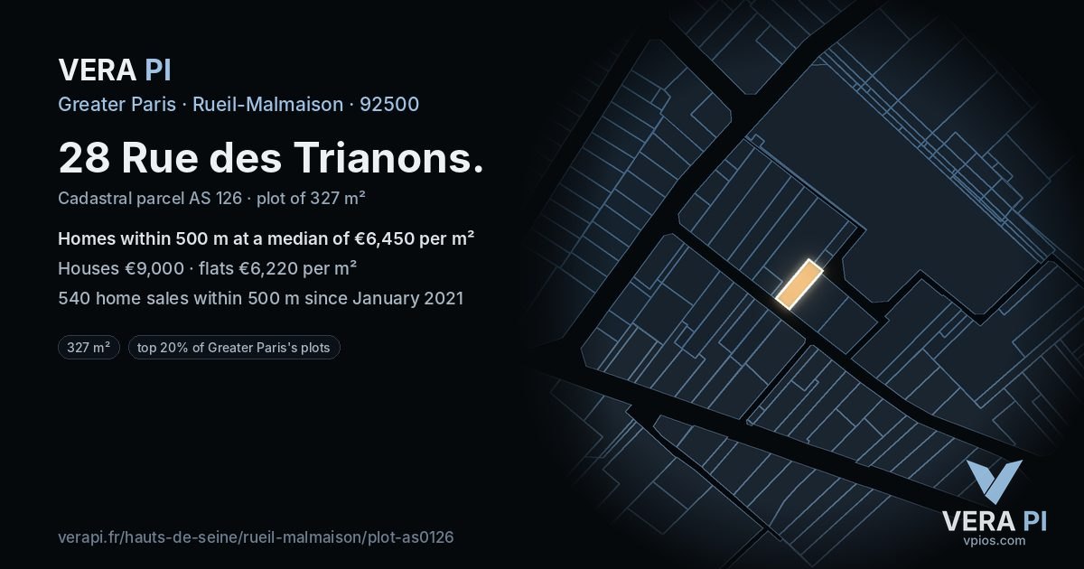 28 Rue des Trianons, Rueil-Malmaison at night – the plot lit, the parcels around coloured by the prices near them
