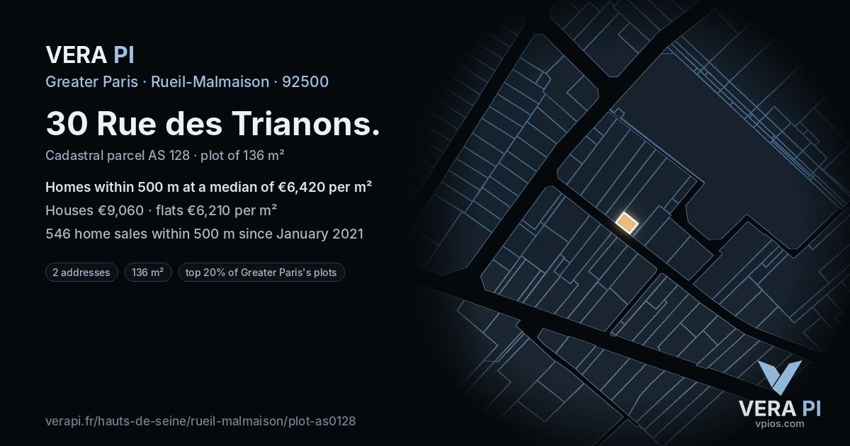 30 Rue des Trianons, Rueil-Malmaison at night – the plot lit, the parcels around coloured by the prices near them