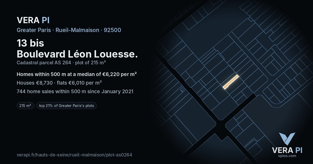 13 bis Boulevard Léon Louesse, Rueil-Malmaison at night – the plot lit, the parcels around coloured by the prices near them