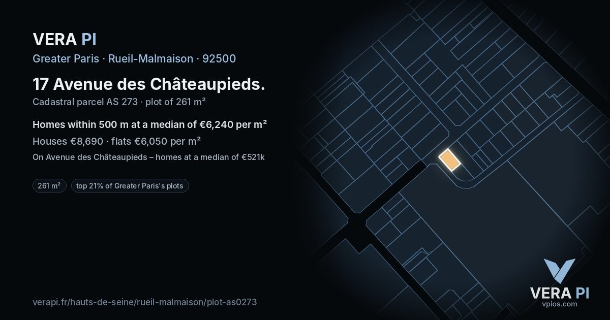 17 Avenue des Châteaupieds, Rueil-Malmaison at night – the plot lit, the parcels around coloured by the prices near them