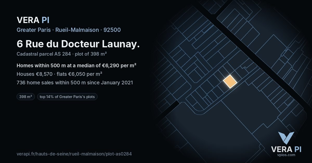 6 Rue du Docteur Launay, Rueil-Malmaison at night – the plot lit, the parcels around coloured by the prices near them