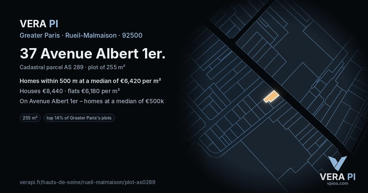 37 Avenue Albert 1er, Rueil-Malmaison at night – the plot lit, the parcels around coloured by the prices near them