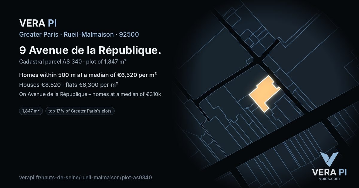 9 Avenue de la République, Rueil-Malmaison at night – the plot lit, the parcels around coloured by the prices near them