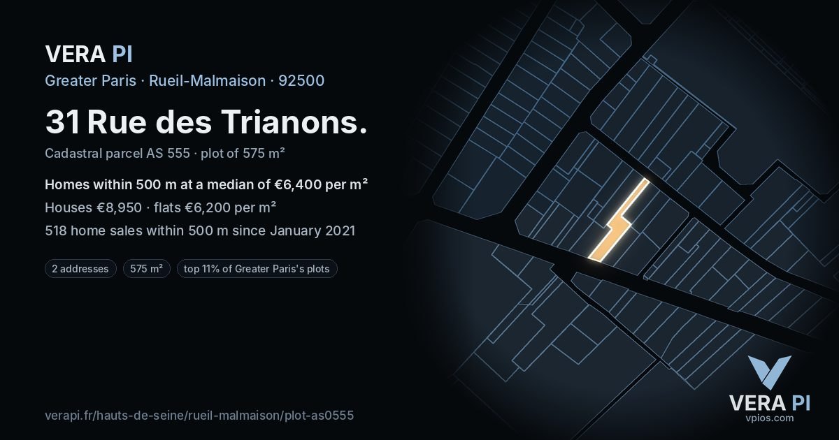 31 Rue des Trianons, Rueil-Malmaison at night – the plot lit, the parcels around coloured by the prices near them