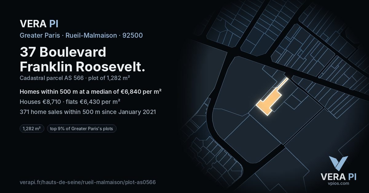 37 Boulevard Franklin Roosevelt, Rueil-Malmaison at night – the plot lit, the parcels around coloured by the prices near them