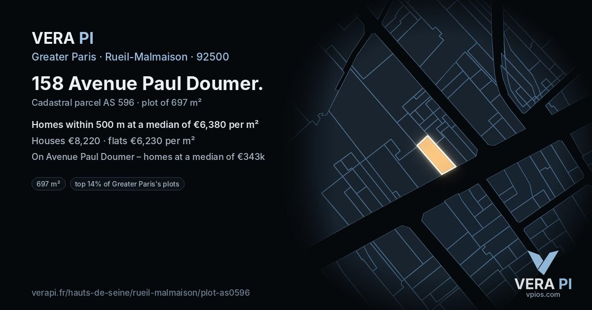 158 Avenue Paul Doumer, Rueil-Malmaison at night – the plot lit, the parcels around coloured by the prices near them