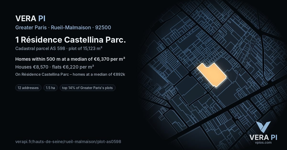 1 Résidence Castellina Parc, Rueil-Malmaison at night – the plot lit, the parcels around coloured by the prices near them
