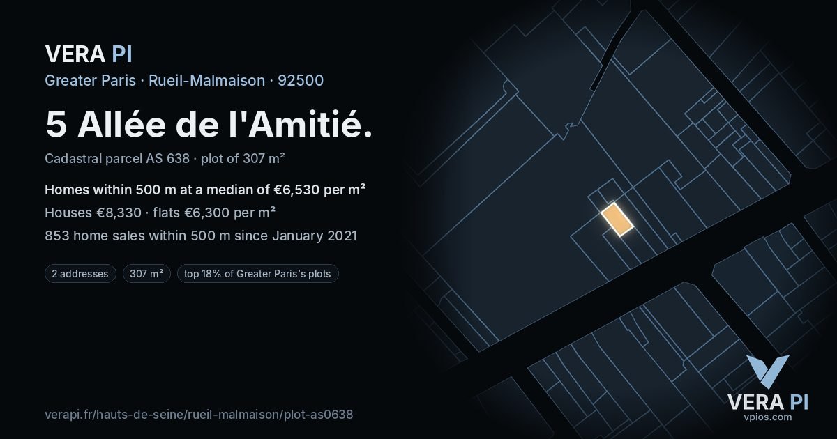 5 Allée de l'Amitié, Rueil-Malmaison at night – the plot lit, the parcels around coloured by the prices near them