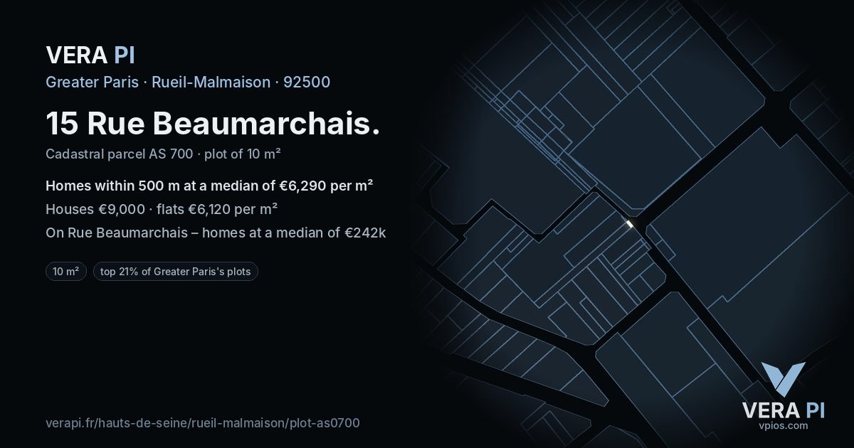 15 Rue Beaumarchais, Rueil-Malmaison at night – the plot lit, the parcels around coloured by the prices near them