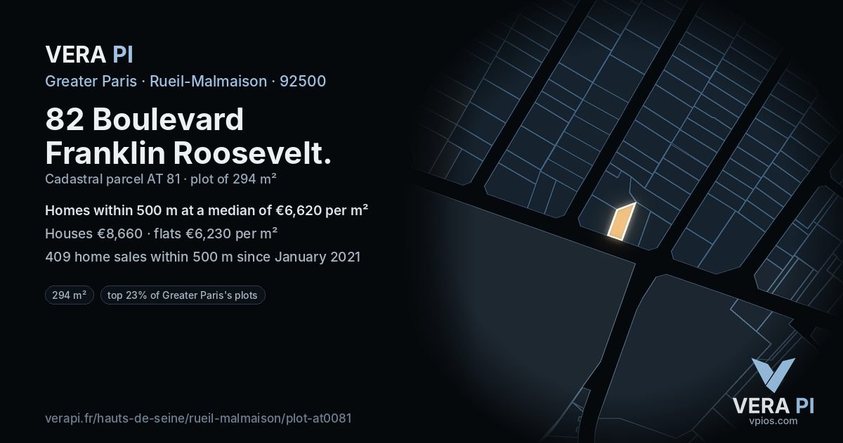 82 Boulevard Franklin Roosevelt, Rueil-Malmaison at night – the plot lit, the parcels around coloured by the prices near them