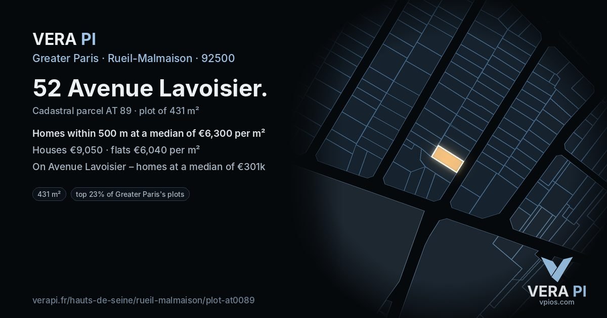 52 Avenue Lavoisier, Rueil-Malmaison at night – the plot lit, the parcels around coloured by the prices near them