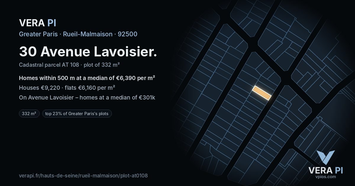 30 Avenue Lavoisier, Rueil-Malmaison at night – the plot lit, the parcels around coloured by the prices near them