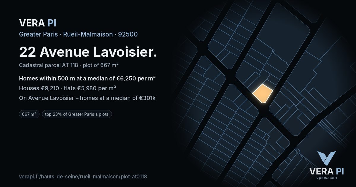 22 Avenue Lavoisier, Rueil-Malmaison at night – the plot lit, the parcels around coloured by the prices near them