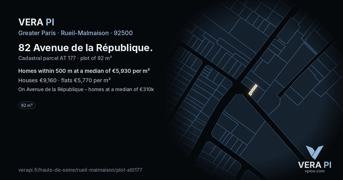 82 Avenue de la République, Rueil-Malmaison at night – the plot lit, the parcels around coloured by the prices near them