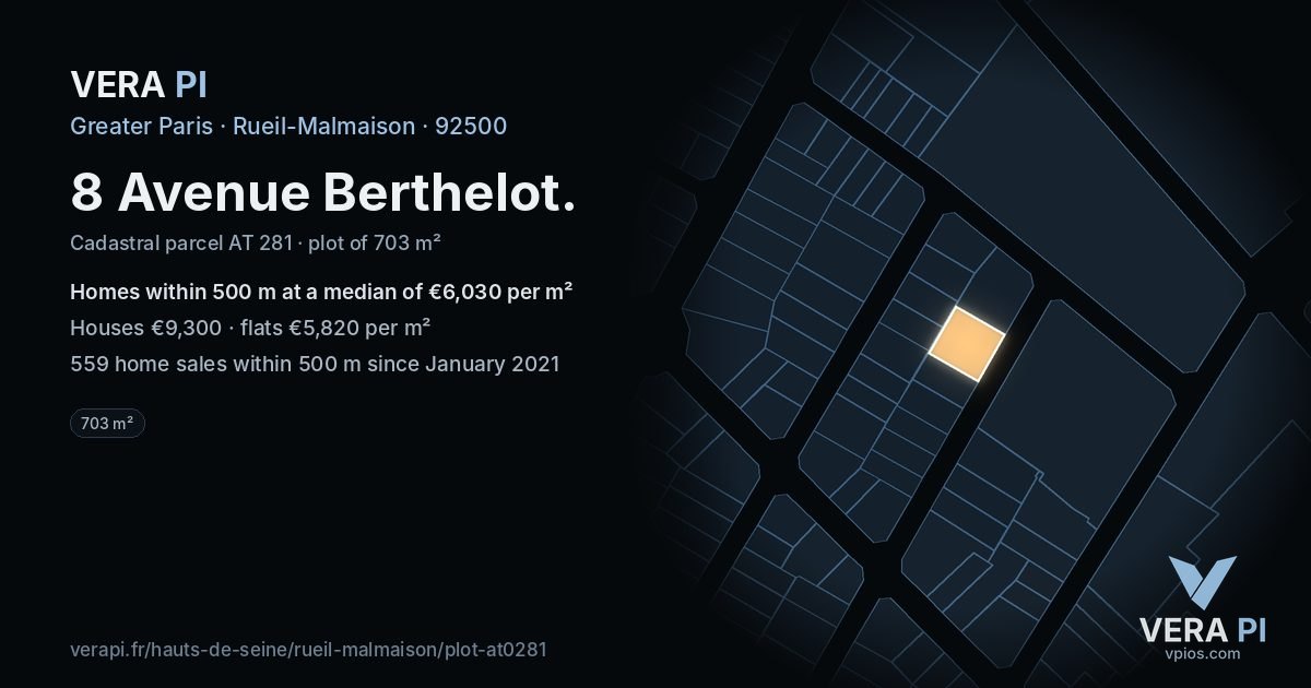 8 Avenue Berthelot, Rueil-Malmaison at night – the plot lit, the parcels around coloured by the prices near them