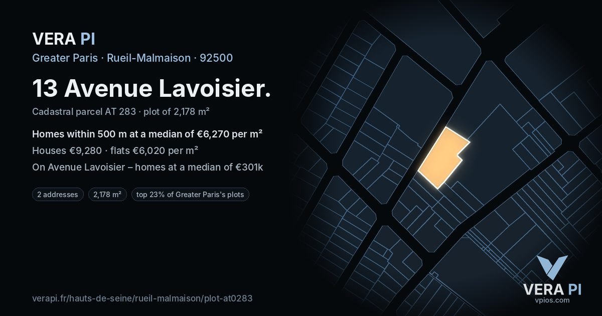 13 Avenue Lavoisier, Rueil-Malmaison at night – the plot lit, the parcels around coloured by the prices near them