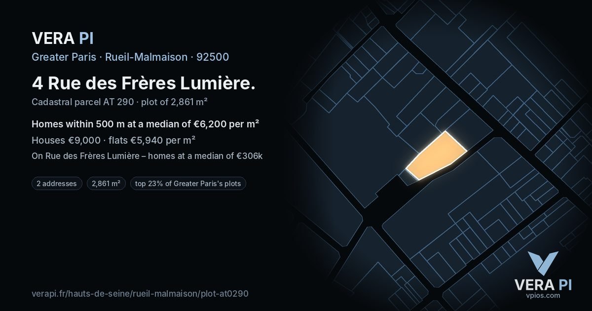 4 Rue des Frères Lumière, Rueil-Malmaison at night – the plot lit, the parcels around coloured by the prices near them