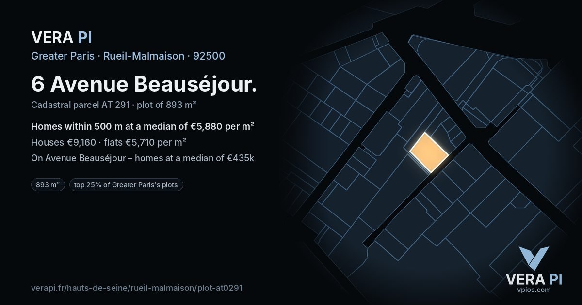 6 Avenue Beauséjour, Rueil-Malmaison at night – the plot lit, the parcels around coloured by the prices near them
