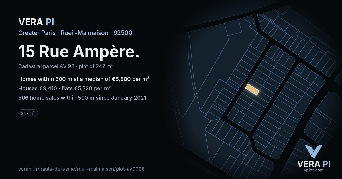 15 Rue Ampère, Rueil-Malmaison at night – the plot lit, the parcels around coloured by the prices near them