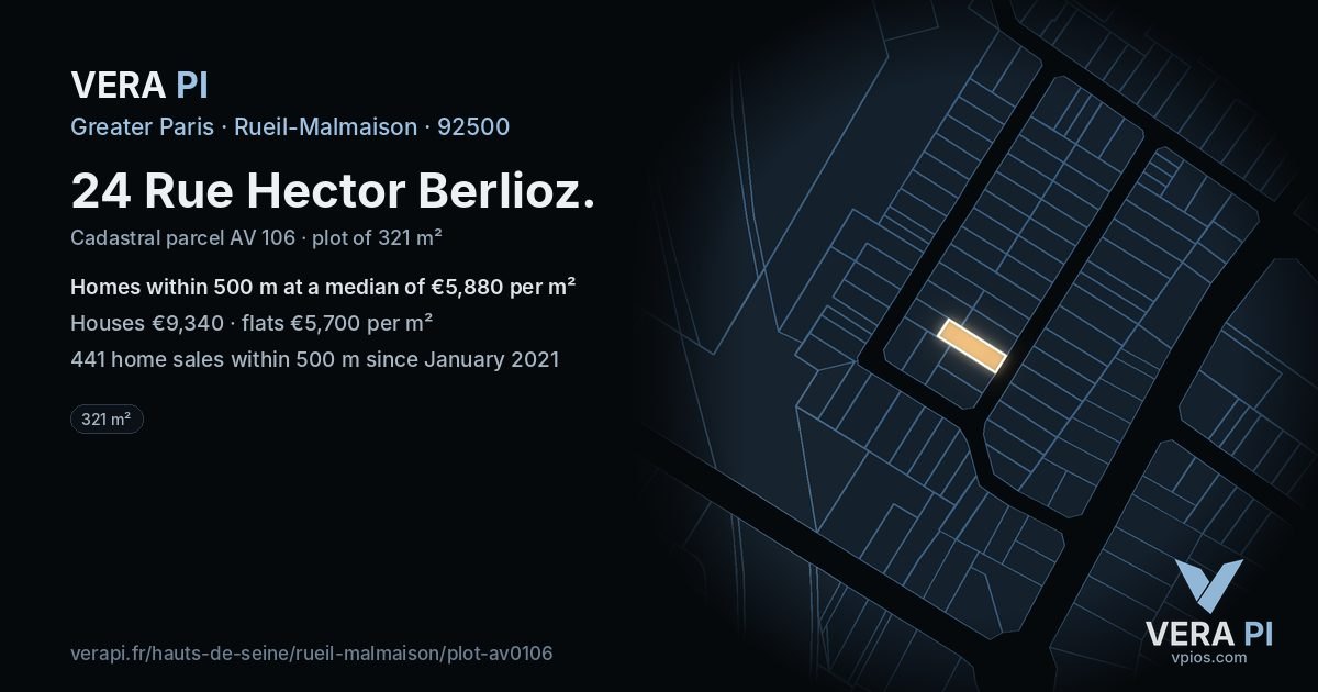 24 Rue Hector Berlioz, Rueil-Malmaison at night – the plot lit, the parcels around coloured by the prices near them