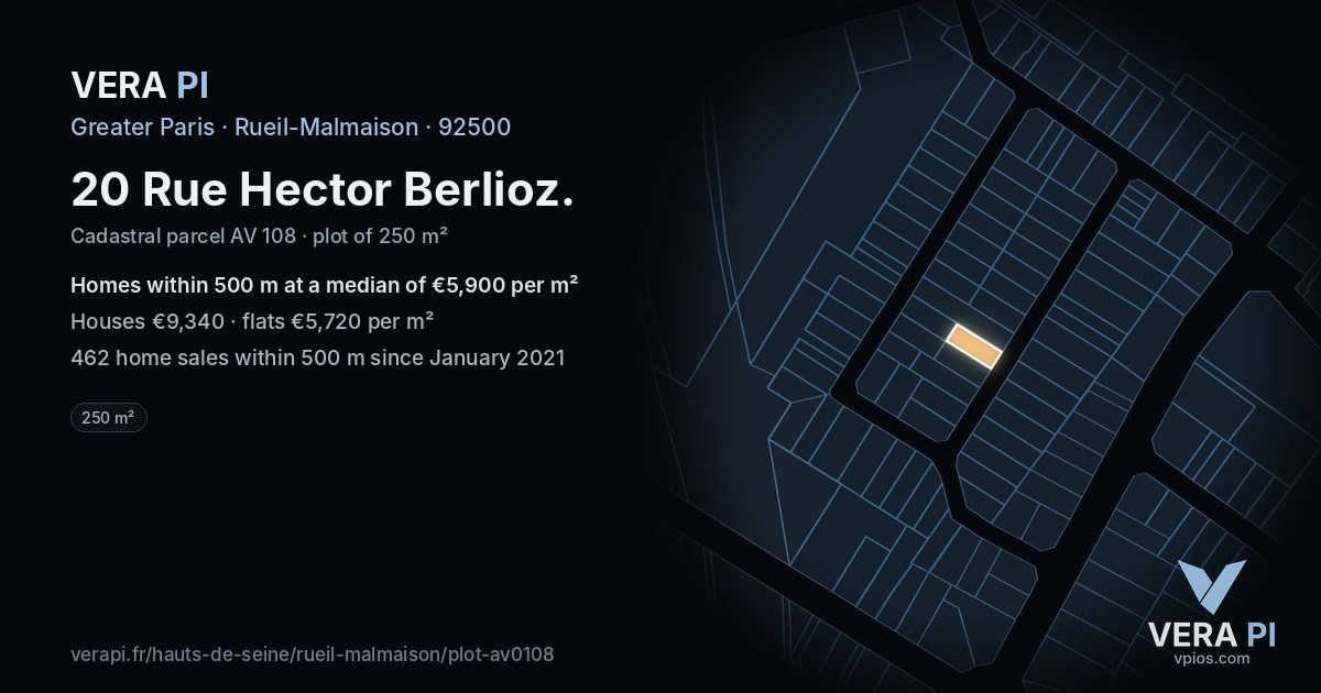20 Rue Hector Berlioz, Rueil-Malmaison at night – the plot lit, the parcels around coloured by the prices near them