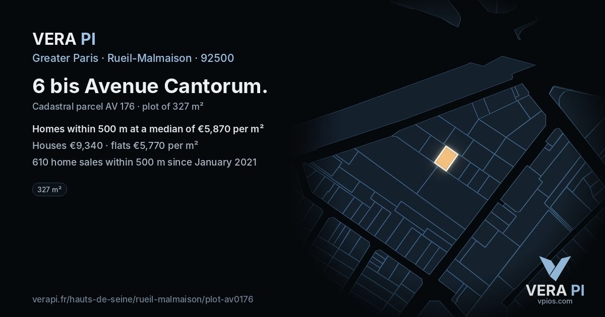 6 bis Avenue Cantorum, Rueil-Malmaison at night – the plot lit, the parcels around coloured by the prices near them
