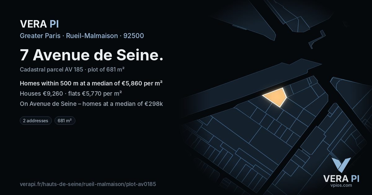 7 Avenue de Seine, Rueil-Malmaison at night – the plot lit, the parcels around coloured by the prices near them