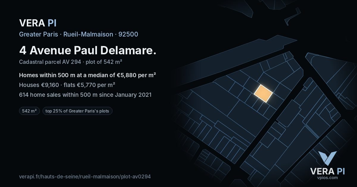 4 Avenue Paul Delamare, Rueil-Malmaison at night – the plot lit, the parcels around coloured by the prices near them