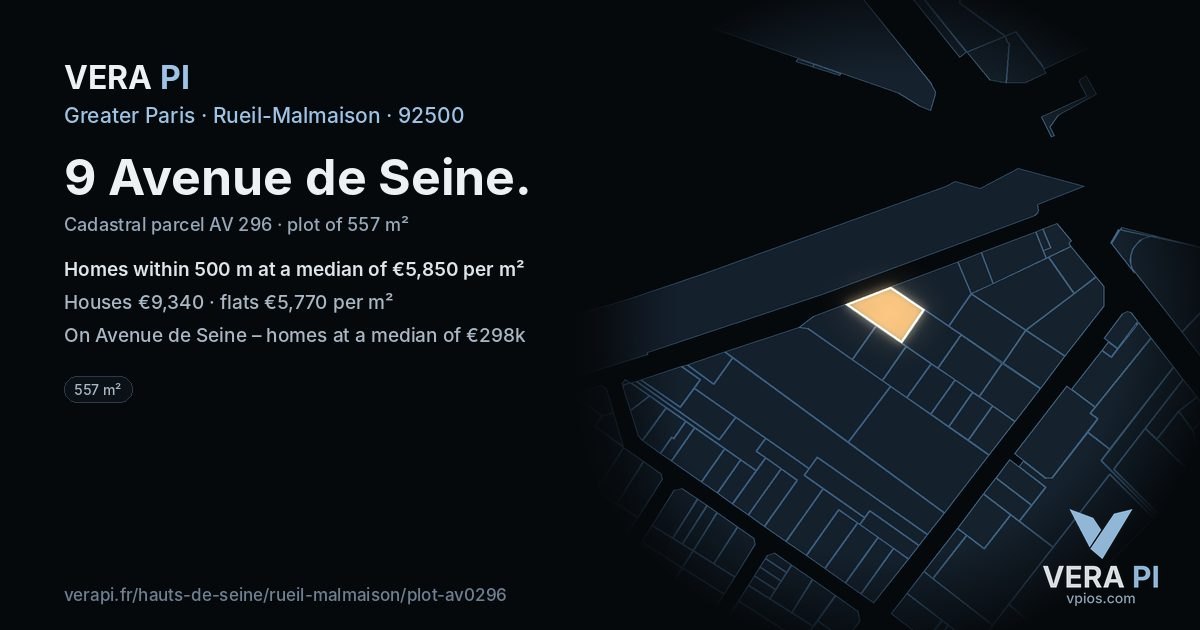 9 Avenue de Seine, Rueil-Malmaison at night – the plot lit, the parcels around coloured by the prices near them