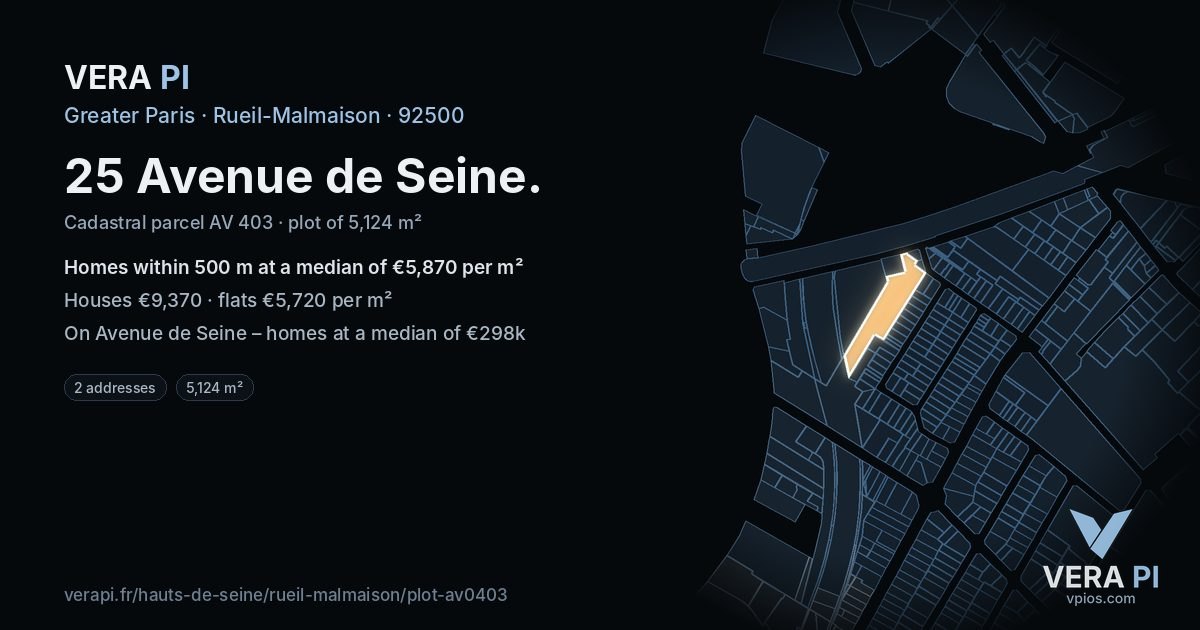 25 Avenue de Seine, Rueil-Malmaison at night – the plot lit, the parcels around coloured by the prices near them