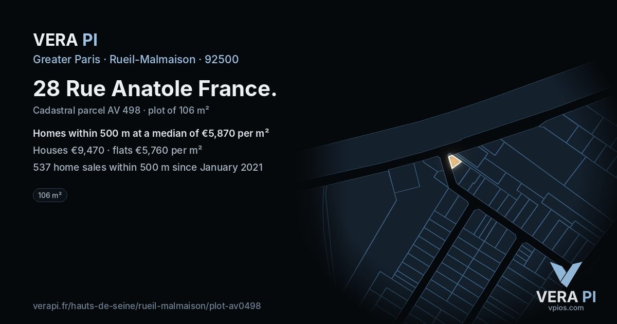 28 Rue Anatole France, Rueil-Malmaison at night – the plot lit, the parcels around coloured by the prices near them