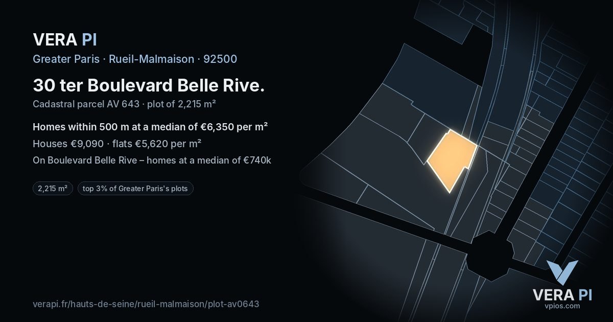 30 ter Boulevard Belle Rive, Rueil-Malmaison at night – the plot lit, the parcels around coloured by the prices near them
