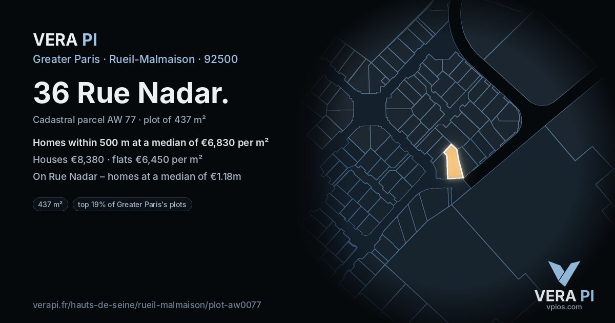 36 Rue Nadar, Rueil-Malmaison at night – the plot lit, the parcels around coloured by the prices near them