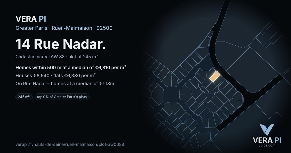 14 Rue Nadar, Rueil-Malmaison at night – the plot lit, the parcels around coloured by the prices near them