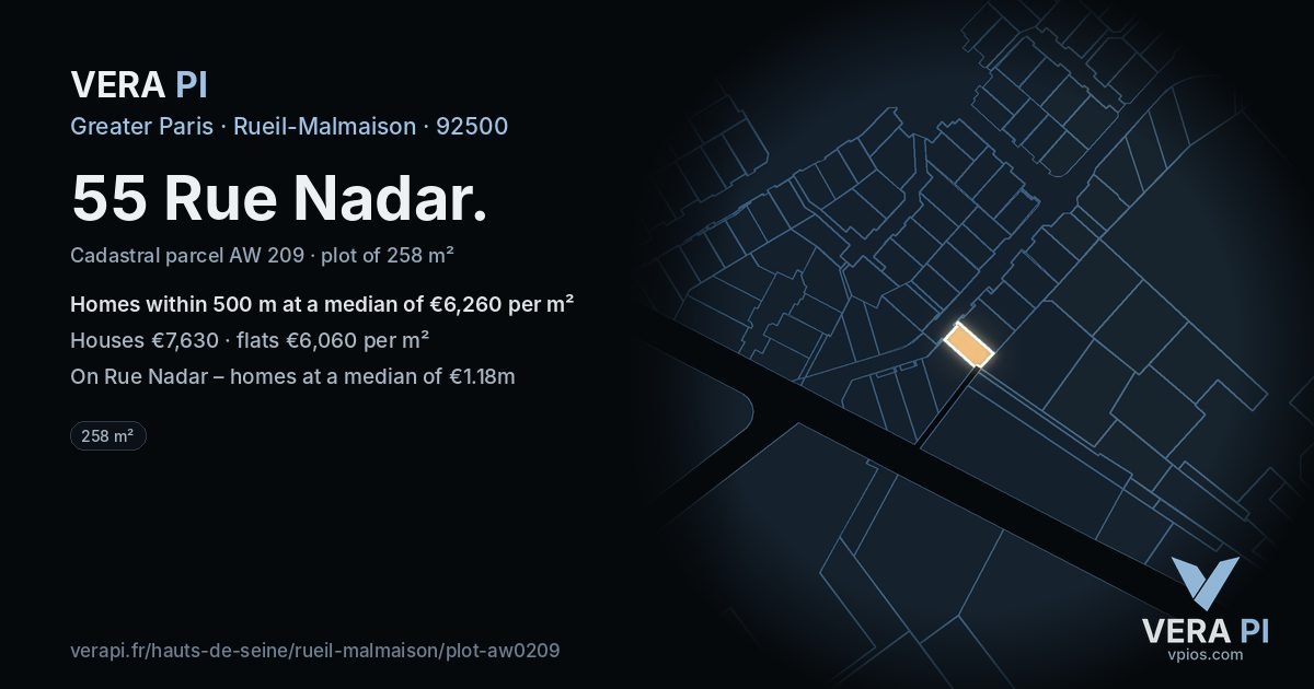 55 Rue Nadar, Rueil-Malmaison at night – the plot lit, the parcels around coloured by the prices near them