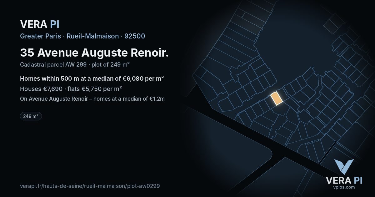 35 Avenue Auguste Renoir, Rueil-Malmaison at night – the plot lit, the parcels around coloured by the prices near them