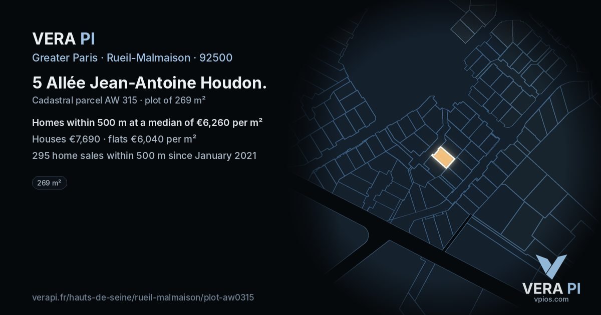 5 Allée Jean-Antoine Houdon, Rueil-Malmaison at night – the plot lit, the parcels around coloured by the prices near them