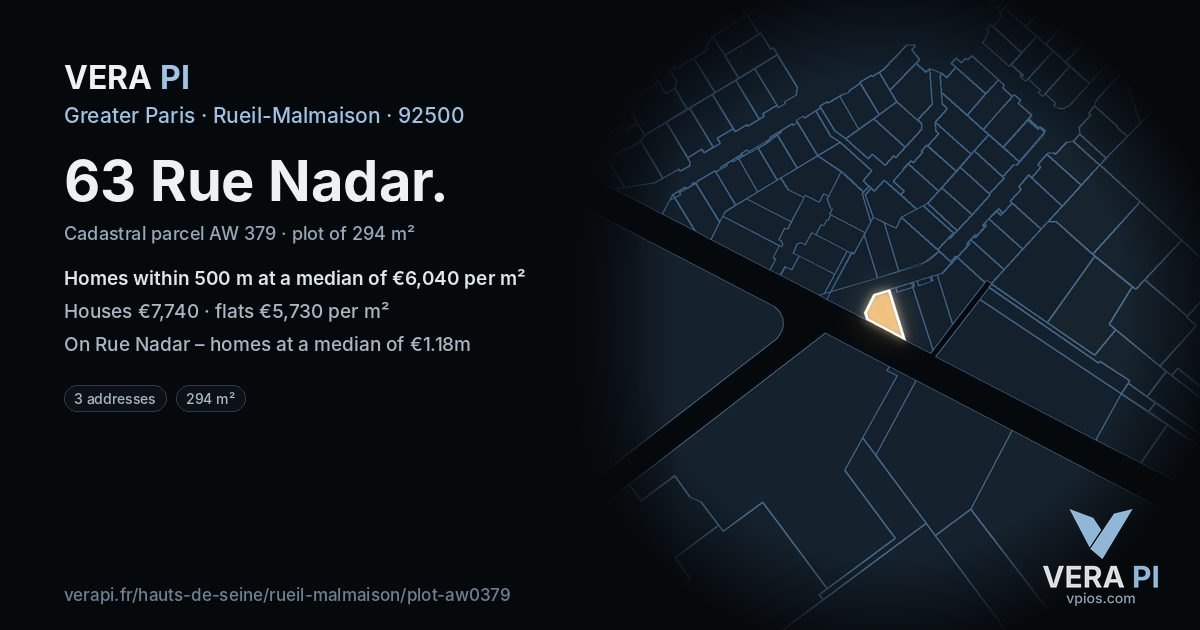 63 Rue Nadar, Rueil-Malmaison at night – the plot lit, the parcels around coloured by the prices near them