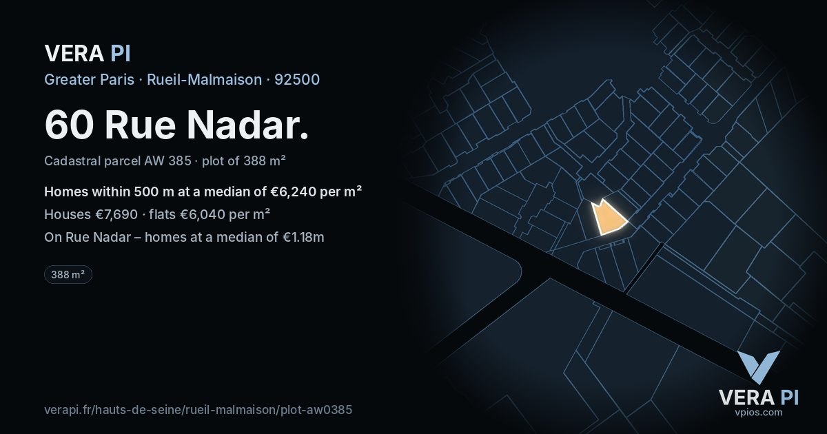 60 Rue Nadar, Rueil-Malmaison at night – the plot lit, the parcels around coloured by the prices near them