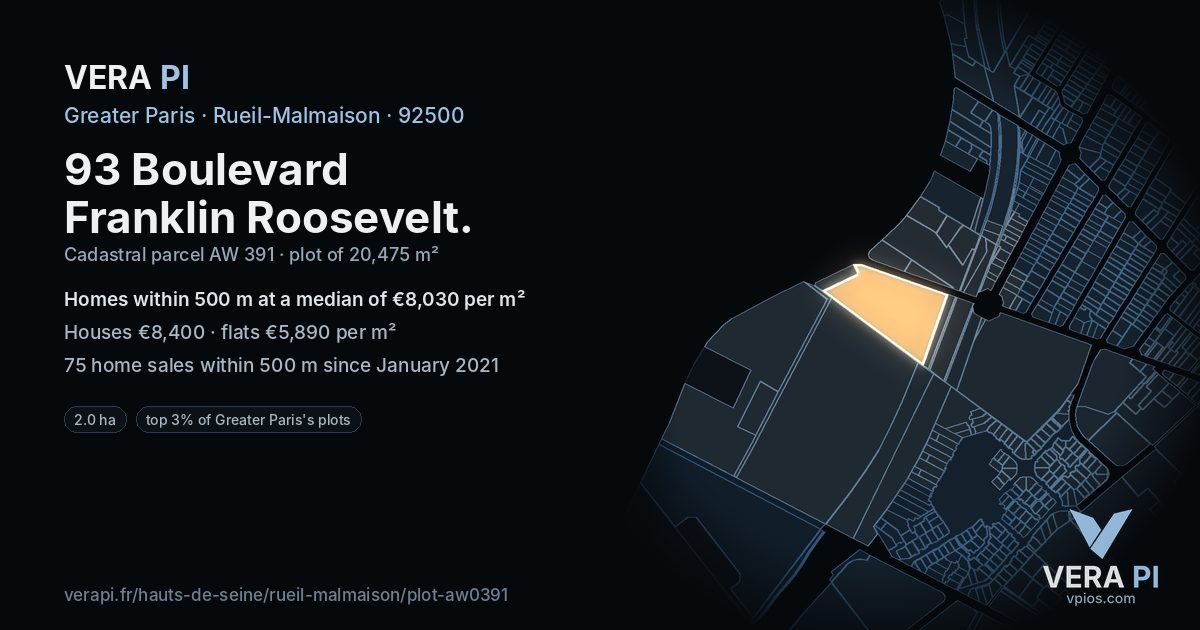 93 Boulevard Franklin Roosevelt, Rueil-Malmaison at night – the plot lit, the parcels around coloured by the prices near them