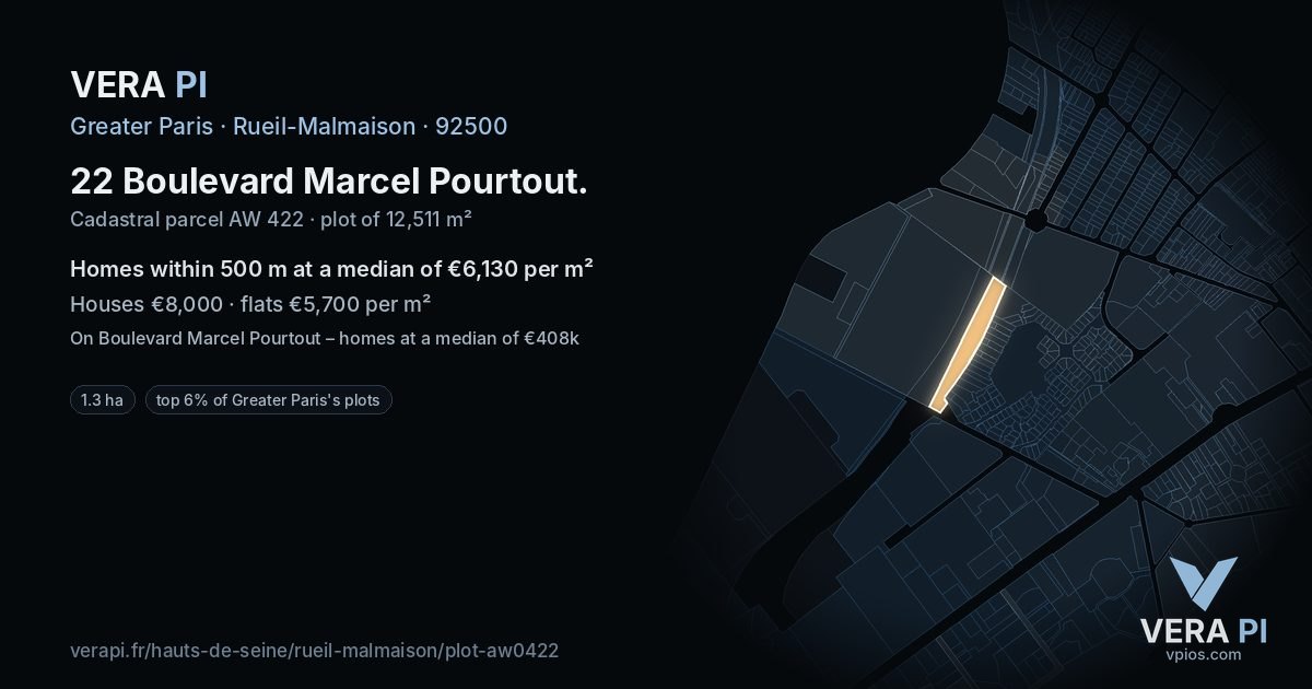 22 Boulevard Marcel Pourtout, Rueil-Malmaison at night – the plot lit, the parcels around coloured by the prices near them