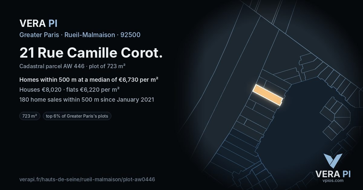 21 Rue Camille Corot, Rueil-Malmaison at night – the plot lit, the parcels around coloured by the prices near them